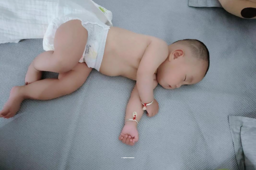 江阴宝宝口水多怎么回事